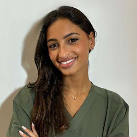 Dr Jade AZIMI, Chirurgien-dentiste — Espace Dentaire de Bessancourt